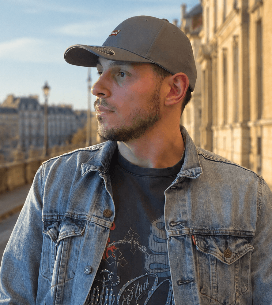 Mateusz Gรณrniak